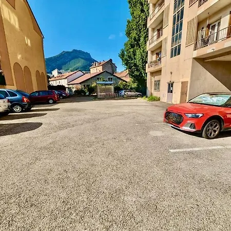 Апартаменты Magnifique T2 Refait A Neuf - Calme & Equipe Avec Parking Гренобль