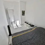 Magnifique T2 Refait A Neuf - Calme & Equipe Avec Parking Apartment *
