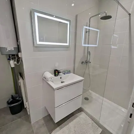 Apartamento Magnifique T2 Refait à Neuf - Calme&tout Equipé Avec Parking *