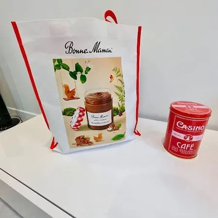 Magnifique T2 Refait A Neuf - Calme & Equipe Avec Parking *