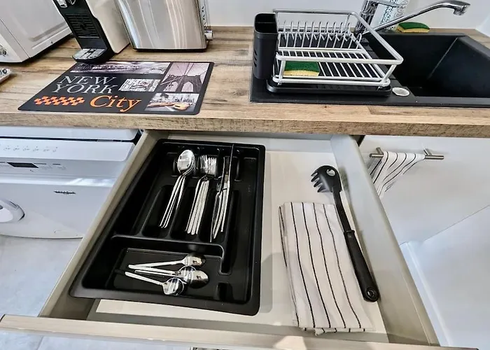 Magnifique T2 Refait A Neuf - Calme & Equipe Avec Parking * Гренобль