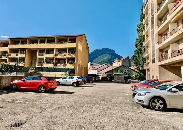 Апартаменти Magnifique T2 Refait A Neuf - Calme & Equipe Avec Parking *