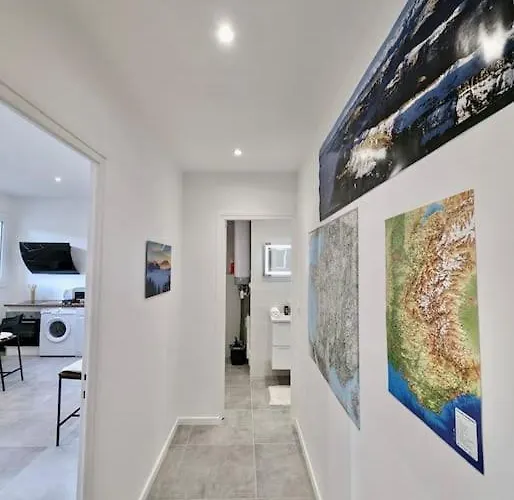 Magnifique T2 Refait A Neuf - Calme & Equipe Avec Parking Apartment Grenoble