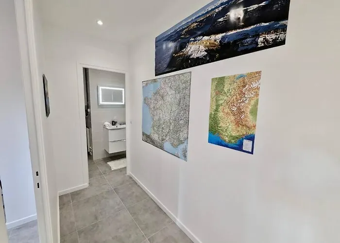 Magnifique T2 Refait A Neuf - Calme & Equipe Avec Parking